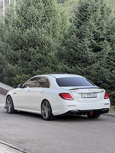 mersedes e class: Mercedes-Benz E-класс AMG: 2018 г., 2 л, Автомат, Бензин, Седан — 4