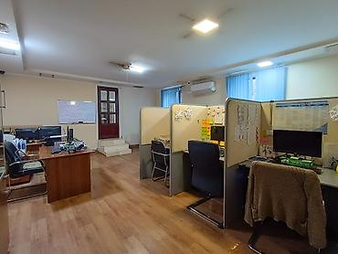 Продажа офисов: Продажа офисов 302 м², С ремонтом, Без мебели, Многоэтажное здание, 1 этаж — 2