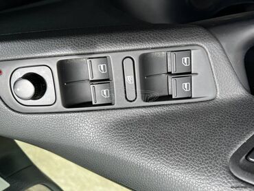 Volkswagen: Volkswagen Tiguan: 2 l. | 2010 έ. SUV/4x4 — 15