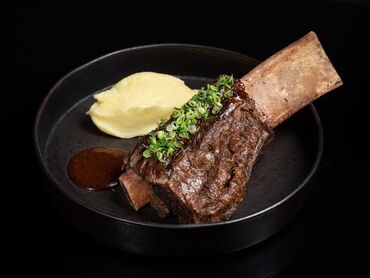 Повара: Работал Итальянской, Французской, Грузинской, Русской ( Царской — 4