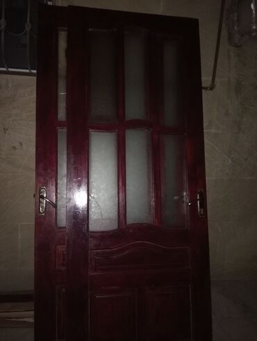 Otaq qapıları: Ciddi aliciya endirim olacaq her seyi var 051 434 91 05