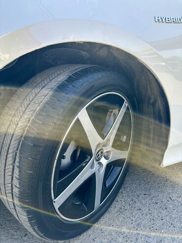 Toyota: Toyota Prius: 2016 г., 1.8 л, Вариатор, Гибрид, Седан — 5