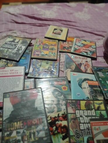 cd disk: Diskler ucuz qiymete mahni filmler ve s 50qepiye