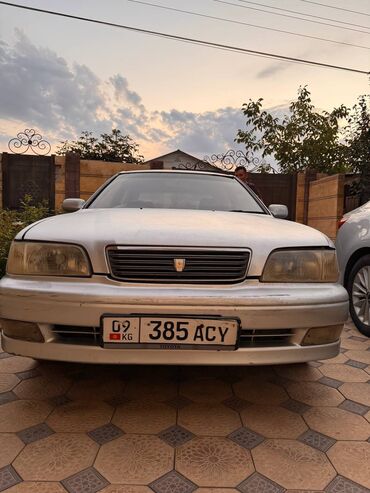 молочное оборудование: Продаю серебристый седан Toyota Camry,, 1994 года,,, механика,,