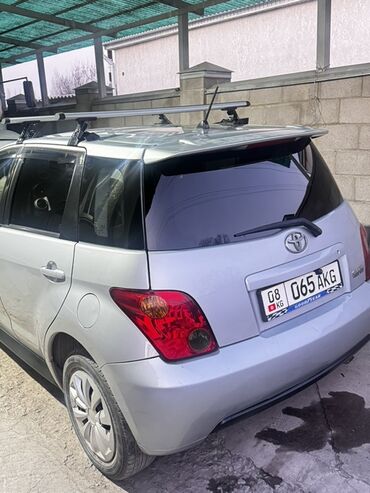 Toyota: Toyota ist: 2003 г., 1.5 л, Автомат, Хэтчбэк — 3