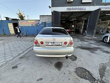 Lexus: Lexus IS: 2001 г., 2 л, Седан — 2