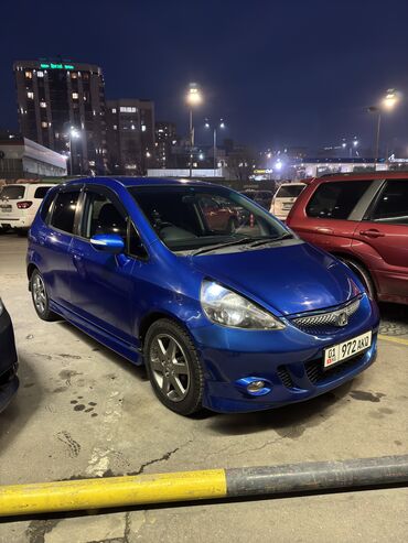 авто прадо: Honda Fit: 2005 г., 1.5 л, Вариатор, Бензин, Хэтчбэк