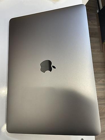 macbook pro m1: İşlənmiş Apple MacBook, 13.3 ", Apple M1, 256 GB, Ödənişli çatdırılma — 1