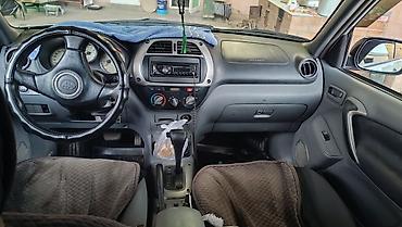 Унаа сатуу: Toyota RAV4: 2001 г., 0.2 - engine capacity л, Автомат, Бензин, Кроссовер — 4