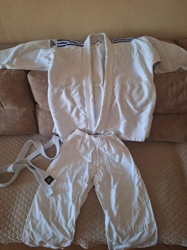 Информатика: Karate paltari satilir