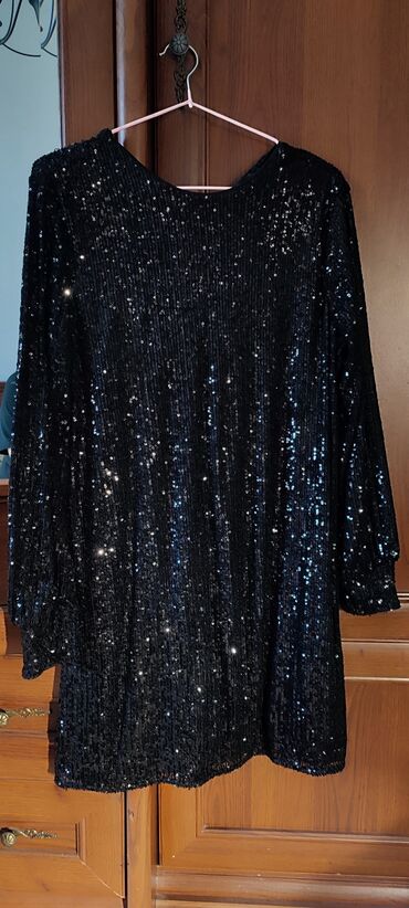 черное коктейльное платье: Вечернее платье, Коктейльное, Короткая модель, С рукавами, С пайетками, M (EU 38)