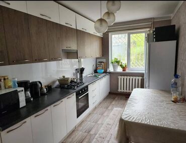 квартиры в районе бишкек парк: 3 комнаты, 89 м², 104 серия, 1 этаж, Косметический ремонт
