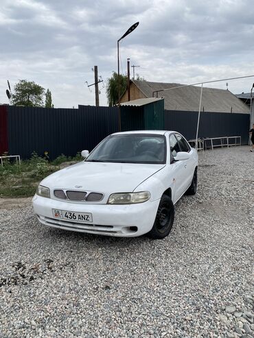 Daewoo: Daewoo Nubira: 1998 г., 1.6 л, Механика, Бензин, Седан