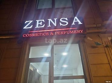 Reklam lövhələri: ZENSA – Cosmetics & Perfumery işıqlandırılan fasad lövhəsi real — 1