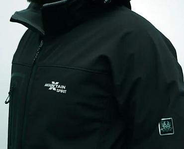 Kožne jakne: Crna muška softshell jakna brenda Mountain Sport sa kapuljačom. Jakna — 13