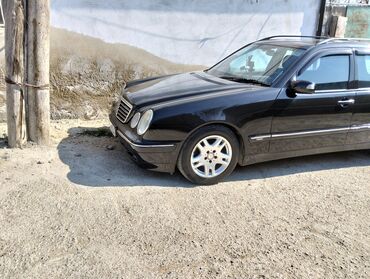 mercedes 203: Mercedes-Benz 200-Series: 2.2 l | 2002 il Van body type