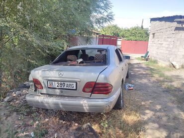 электромобиль neta: Mercedes-Benz E-Class: 1998 г., 2.4 л, Автомат, Бензин, Седан