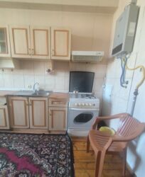 qubada kiraye evler ayliq 100 manata: 1 otaqlı, Yasamal r. r-nu