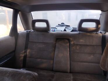 Audi: Audi 100: 1987 г., Механика, Седан — 5