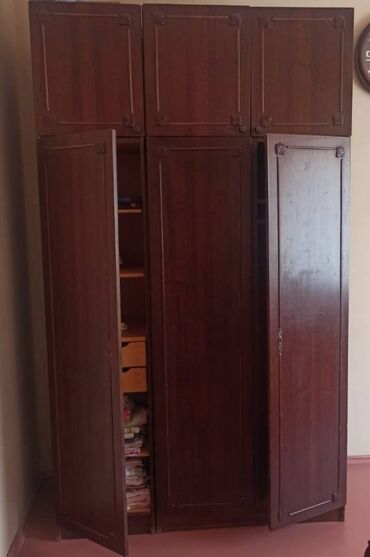 кухонная мебель в баку каталог: İşlənmiş, Açılan, 3 qapılı Düz dolab, Qarderob, paltar dolabı lalafo.az -da кухонная мебель в баку каталог: İşlənmiş, Açılan, 3 qapılı Düz dolab, Qarderob, paltar dolabı