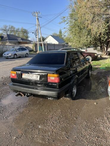 прицепы на трактор: Volkswagen Jetta: 1990 г., 1.8 л, Механика, Бензин, Седан