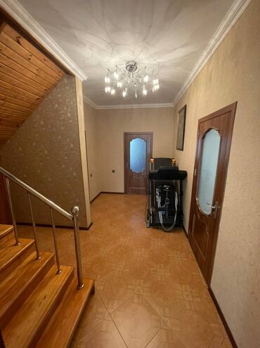 Həyət evləri və villaların satışı: 9 otaq, 300 kv. m — 8