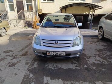 Toyota: Toyota ist: 2002 г., 1.5 л, Автомат, Бензин, Седан