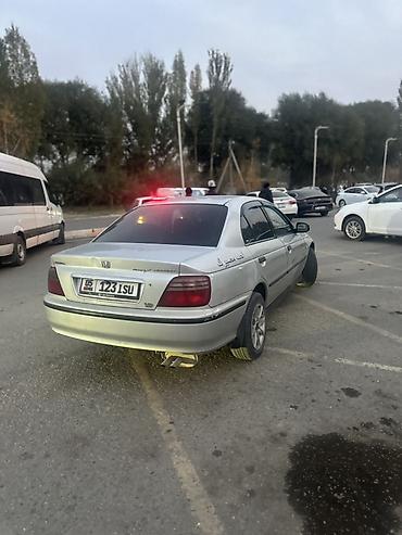где можно сделать дубликат номера на машину: Honda Accord: 1999 г., Бензин, Седан — 3