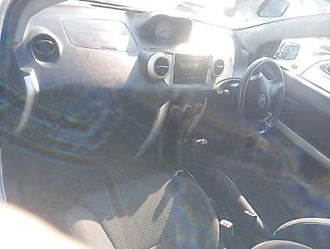 bis vip: Toyota Ist: 2002 г., 1.3 л, Автомат, Бензин, Хэтчбэк — 6