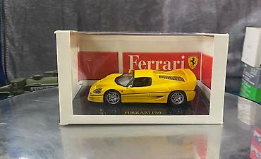 model 1: Ferrari, 1995 il, 1:43, Dəmir, Ödənişli çatdırılma — 1