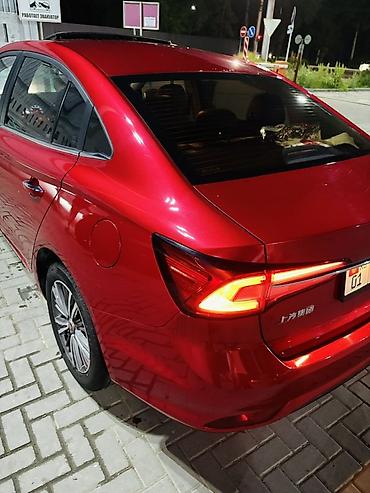 corolla 2018: Roewe i5: 2019 г., 1.5 л, Механика, Бензин, Седан — 10