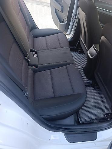 subaru oudbeck: Hyundai Elantra: 2019 г., 1.6 л, Вариатор, Бензин, Седан — 8