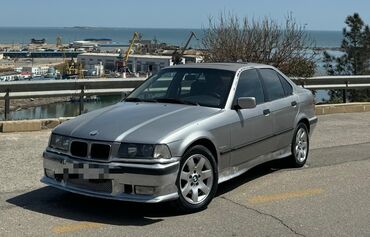 BMW 3 series: 2 l | 1993 il Sedan