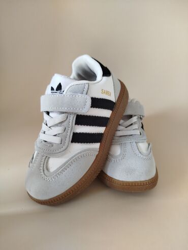 Детская обувь: Adidas sambo 25 размер 
состояние идеальное
