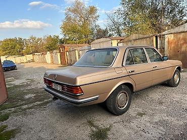 Mercedes-Benz: Mercedes-Benz W123: 1983 г., 2.8 л, Механика, Бензин, Седан — 5