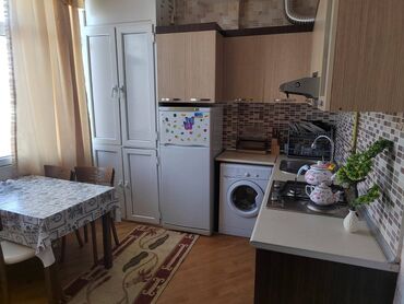 Uzunmüddətli kirayə mənzillər: Xətai rayonu,Həzi Aslanov metrosuna 6-7 dəq məsafədə,18 — 5