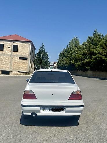 opel astra g opc: Ağ rəngli sedan, 4 qapılı, ön ötürücülü. Klassik, sadə dizaynlı kuzov — 2