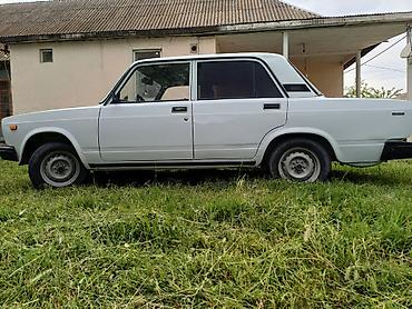 VAZ (LADA): VAZ 2107 sedan - Kuzov: klassik, ağ rəng - Ön hissə: xrom radiator — 7