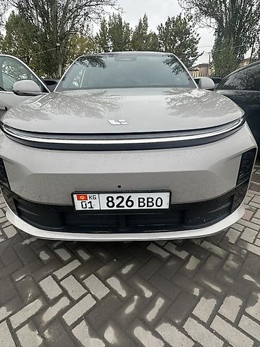 Lixiang: Lixiang L6: 2025 г., Электромобиль, Кроссовер — 11