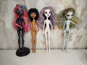 Игрушки: Продаю фирменных кукол Monster High без одежды. фирма Mattel. есть