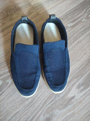 Məhsul: Kişi slip-on krossovkası / loafer tipli ayaqqabı - Rəng: Tünd