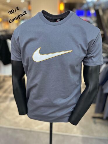 Majice: Od S do 2xl
2750 din hana na lalafo.rs — 8 Majice: Od S do 2xl
2750 din hana — 8