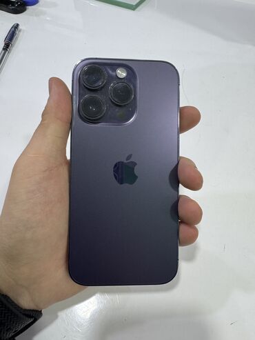 Apple iPhone: IPhone 14 Pro, Б/у, 128 ГБ, Deep Purple, 85 %