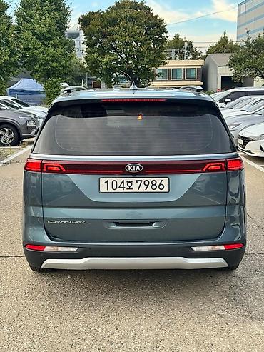 Kia: Kia Carnival: 2021 г., 2.2 л, Автомат, Дизель, Вэн/Минивэн — 4