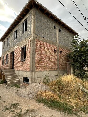 земельный дом ош: Дом, 470 м², 10 комнат, Собственник, ПСО (под самоотделку)