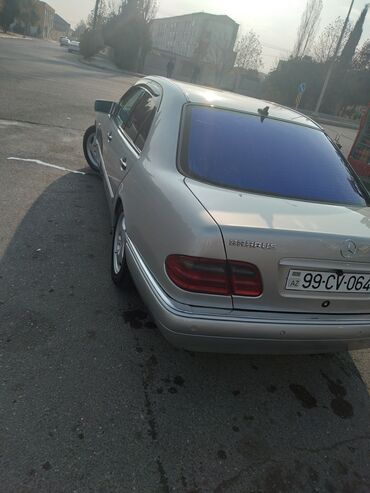 Mercedes-Benz: Mercedes-Benz E‑Class W210 sedan — Brabus üslub paketli Mühüm — 4