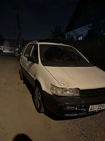 водный катер: Mitsubishi Space Wagon: 1992 г., 2 л, Механика, Бензин, Минивэн — 3