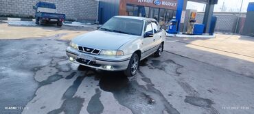 дешёвые автомобиля: Daewoo Nexia: 2007 г., 1.6 л, Механика, Бензин, Седан