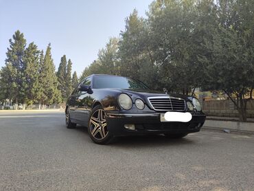 mercedes şəkilləri: Mercedes-Benz E 240: 2.4 l | 2001 il Sedan