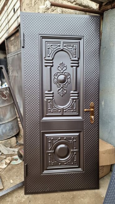 Giriş qapıları: Yeni Giriş qapısı Ödənişli çatdırılma — 6